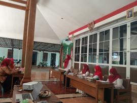PERTEMUAN RUTIN KADER KALURAHAN PUTAT